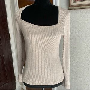 Banana Republic factory sweater, size: medium, color:Tan, long sleeves.